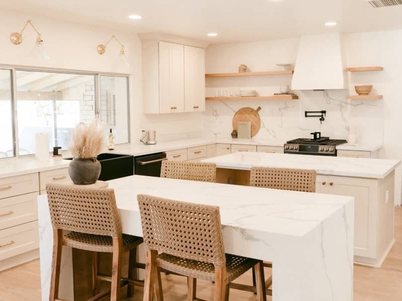 Flooring experts at Discount Floors DFW